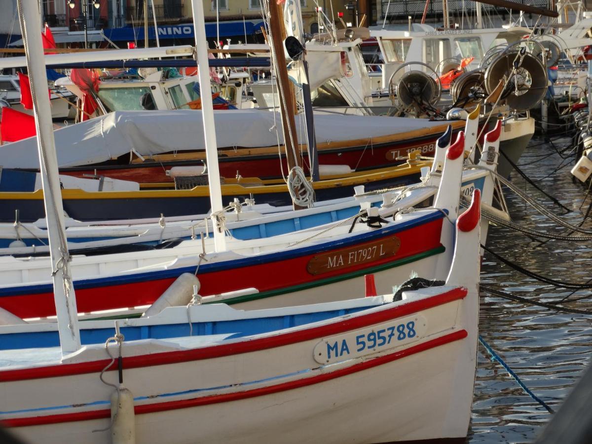 Le Cezanne, 200M Plage, Grand Balcon ,Wifi, Cassis Bagian luar foto